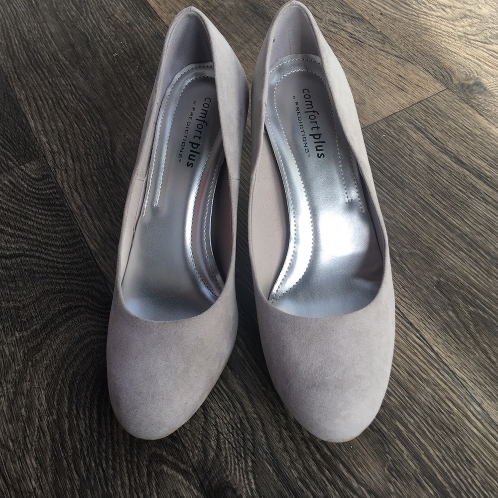 Lightly worn casual heels